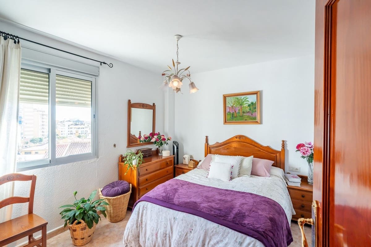 4 soveværelse Lejlighed til salg i Fuengirola - € 382.000 (Ref: 9629312)