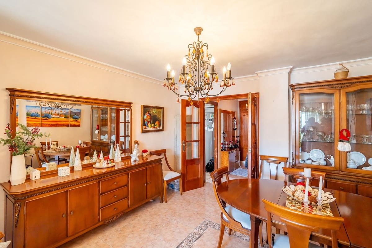 4 soveværelse Lejlighed til salg i Fuengirola - € 382.000 (Ref: 9629312)