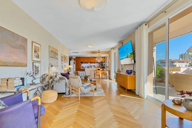 4 soverom Penthouse til salgs i Castillo Sohail, Fuengirola med garasje - € 1 195 000 (Ref: 9629313)