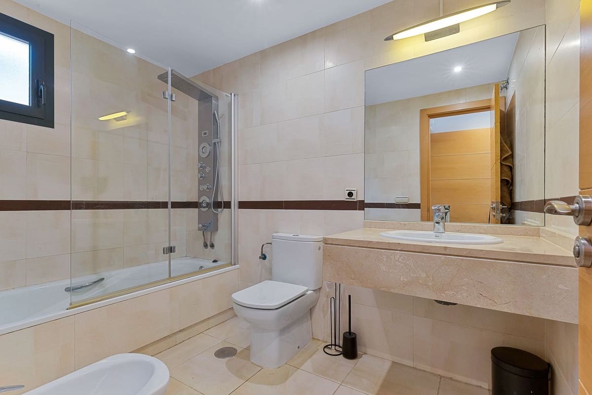 2 soveværelse Lejlighed til salg i La Cala de Mijas - € 349.000 (Ref: 9629314)