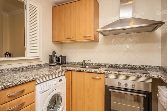 2 quarto Apartamento para venda em Elviria, Marbella com garagem - 385 000 € (Ref: 9629318)