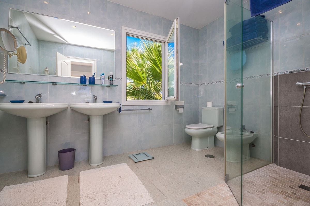 4 soveværelse Villa til salg i Marbesa - € 2.100.000 (Ref: 9629322)