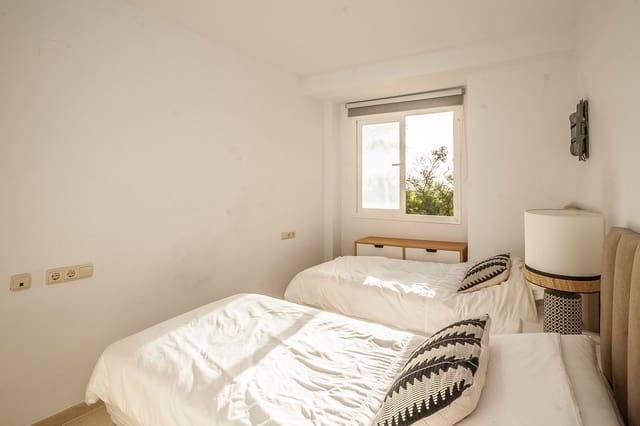 2 chambre Appartement à vendre à Elviria, Marbella - 399 950 € (Ref: 9629324)