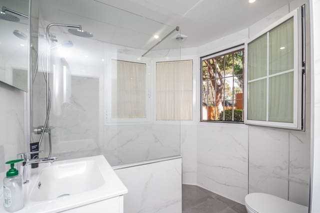 2 quarto Apartamento para venda em Elviria, Marbella com garagem - 435 000 € (Ref: 9629325)