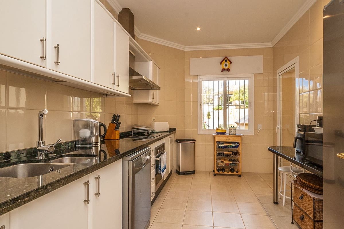 3 chambre Appartement à vendre à Elviria avec garage - 735 000 € (Ref: 9629331)