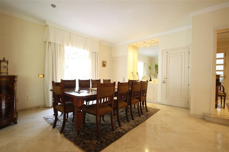 6 chambre Villa/Maison à vendre à Los Monteros - 3 900 000 € (Ref: 9629332)