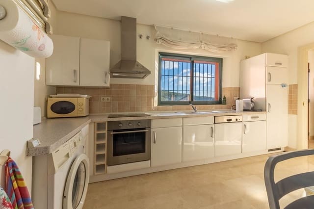 2 bedroom Apartment for sale in Calahonda, Mijas - € 299,950 (Ref: 9629333)