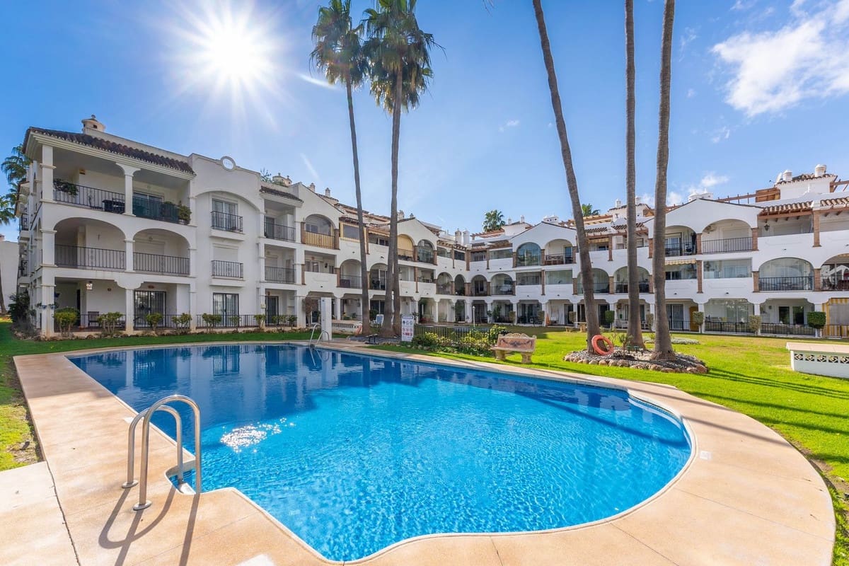 2 soveværelse Lejlighed til salg i Mijas Golf med garage - € 280.000 (Ref: 9629335)