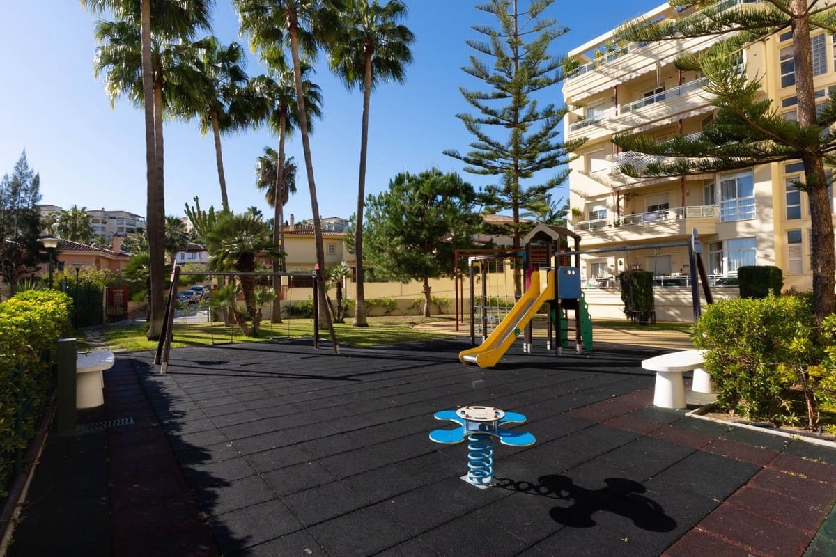 3 sovrum Lägenhet till salu i La Cala Hills med garage - 375 000 € (Ref: 9629336)