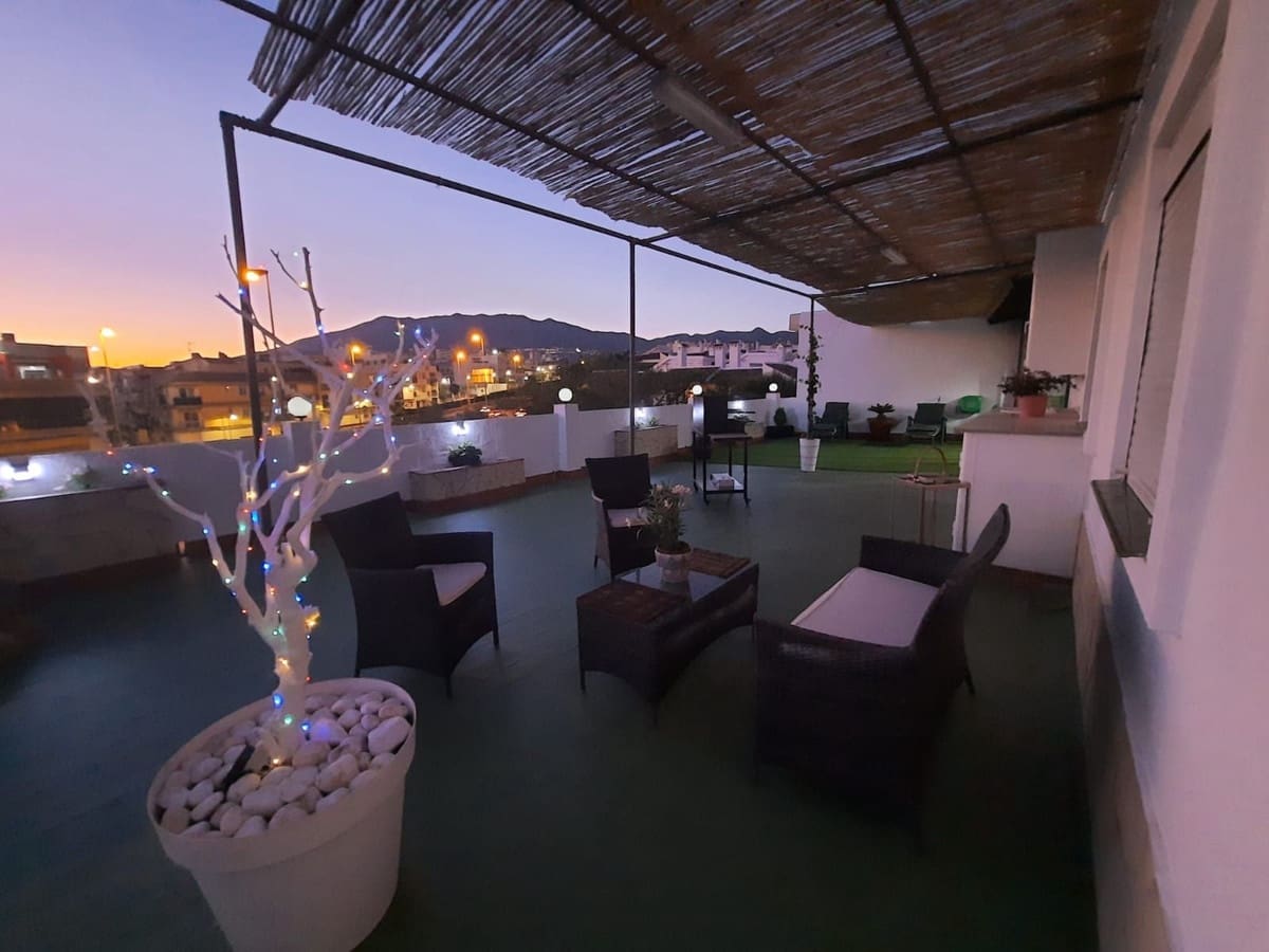 2 soverom Leilighet til salgs i Fuengirola med garasje - € 289 000 (Ref: 9629338)