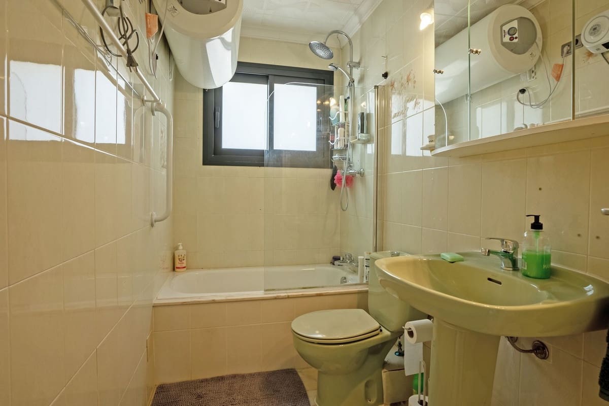 6 makuuhuone Huvila myytävänä paikassa Mijas mukana 
autotalli - 1 099 999 € (Ref: 9629339)