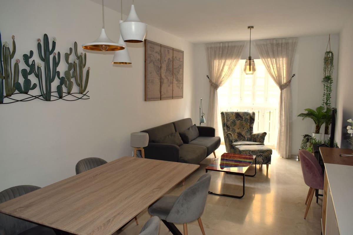 2 soverom Leilighet til salgs i Malaga by med garasje - € 435 000 (Ref: 9629345)