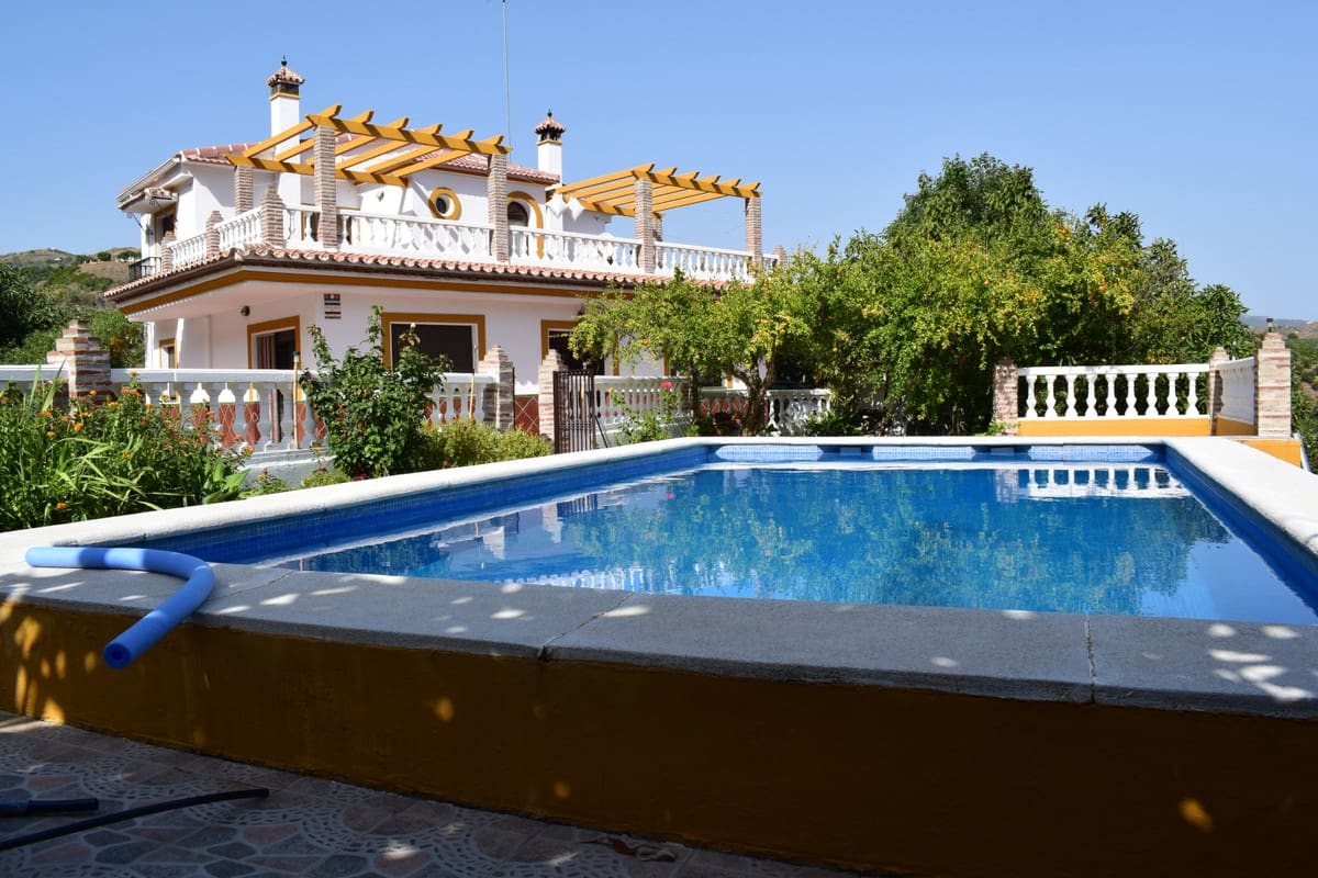 4 camera da letto Finca/Casa di Campagna in vendita in Velez-Malaga - 680.000 € (Rif: 9629346)