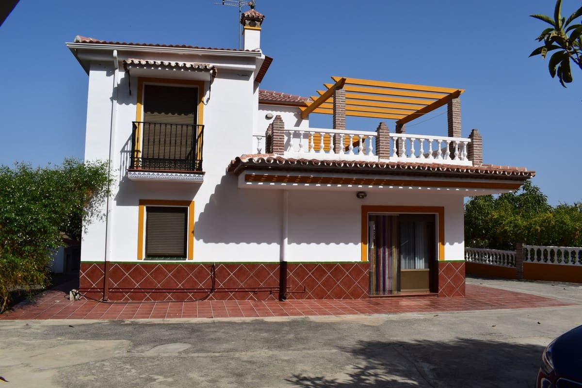 4 camera da letto Finca/Casa di Campagna in vendita in Velez-Malaga - 680.000 € (Rif: 9629346)