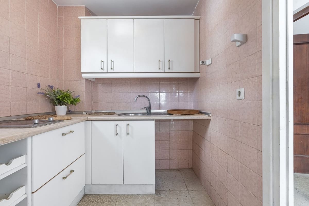 1 soverom Leilighet til salgs i Fuengirola med garasje - € 242 000 (Ref: 9629347)