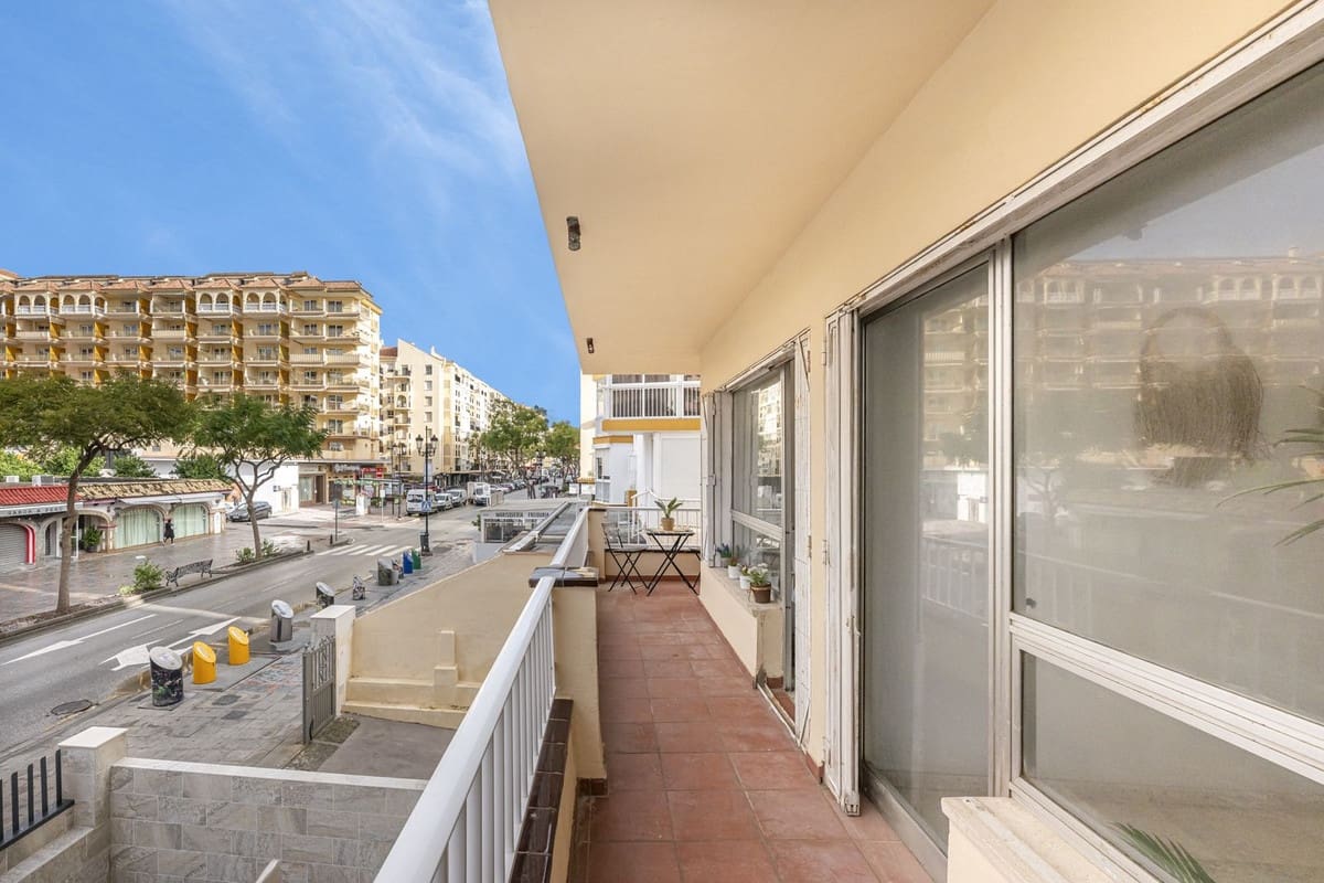 1 soverom Leilighet til salgs i Fuengirola med garasje - € 242 000 (Ref: 9629347)