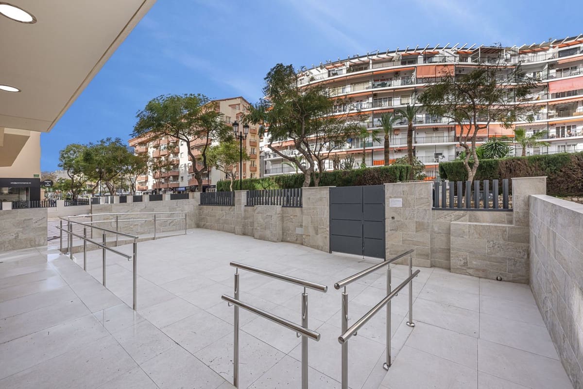 1 soverom Leilighet til salgs i Fuengirola med garasje - € 242 000 (Ref: 9629347)