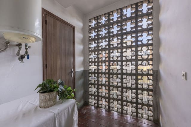 3 makuuhuone Huoneisto myytävänä paikassa Castillo Sohail, Fuengirola - 399 000 € (Ref: 9629348)