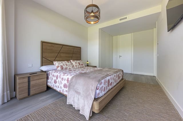 2 soverom Leilighet til salgs i Parque Central, Estepona med garasje - € 795 000 (Ref: 9629349)