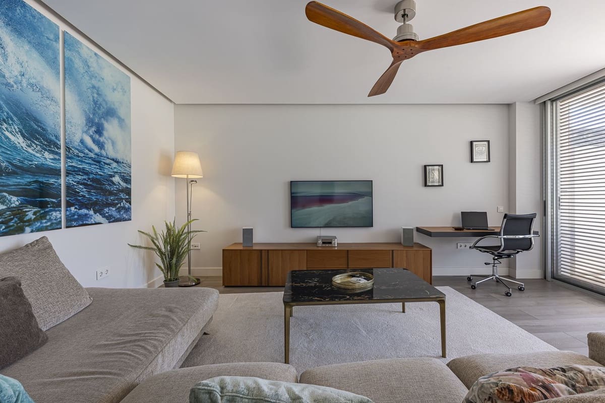 Apartamento de 2 habitaciones en Estepona en venta con garaje - 795.000 € (Ref: 9629349)