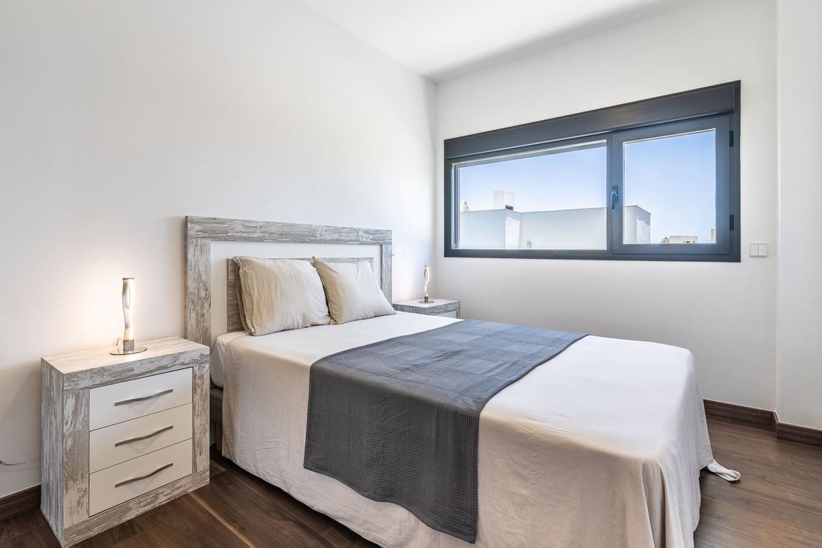 4 slaapkamer Villa te koop in Manilva met garage - € 1.150.000 (Ref: 9629353)