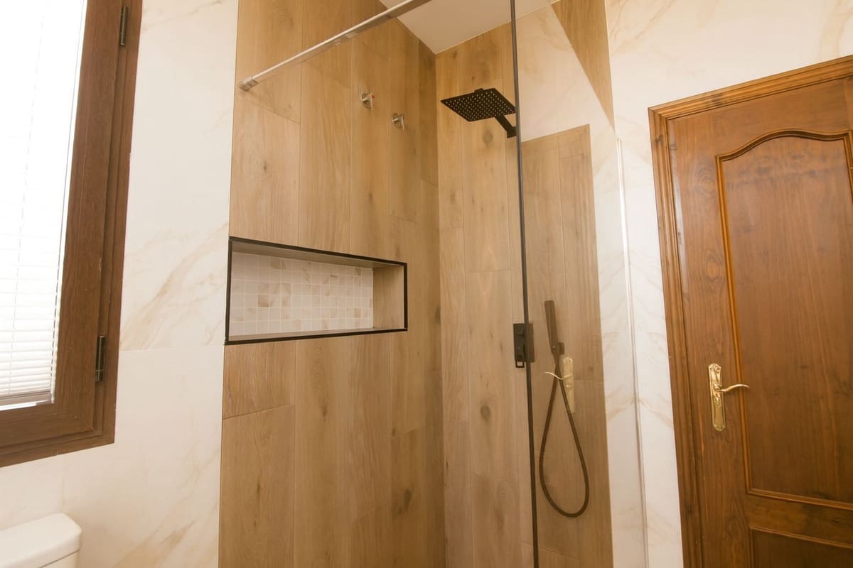 4 slaapkamer Villa te koop in El Paraiso - € 1.400.000 (Ref: 9629356)