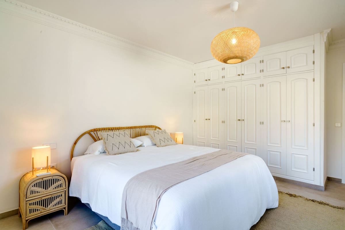 6 soverom Villa til salgs i Marbella - € 3 045 000 (Ref: 9629359)