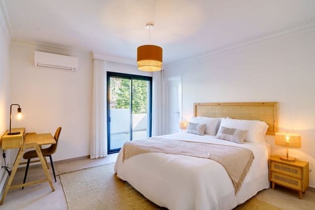 6 soveværelse Villa til salg i Casco Antiguo, Marbella - € 3.045.000 (Ref: 9629359)