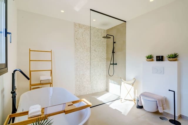 6 soveværelse Villa til salg i Casco Antiguo, Marbella - € 3.045.000 (Ref: 9629359)