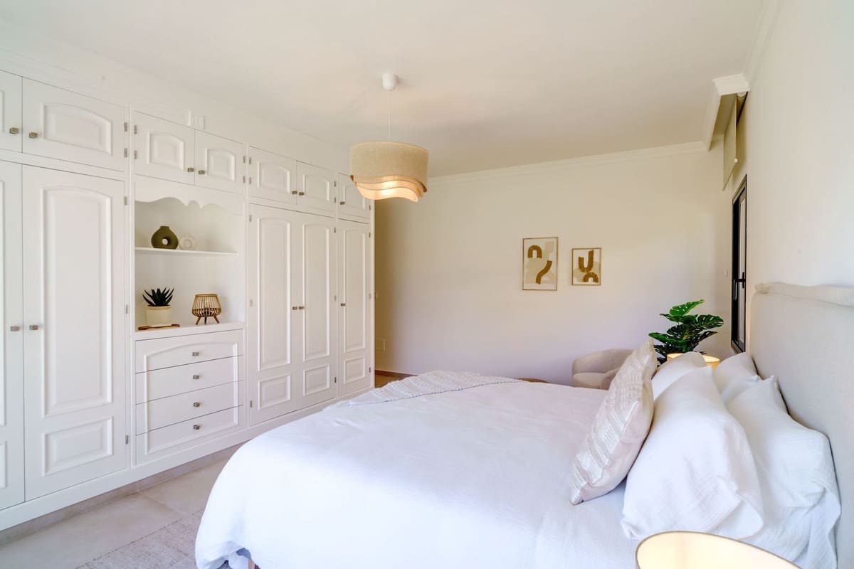 6 soverom Villa til salgs i Marbella - € 3 045 000 (Ref: 9629359)