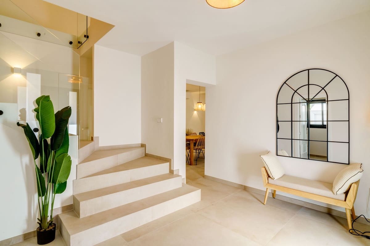 6 soverom Villa til salgs i Marbella - € 3 045 000 (Ref: 9629359)