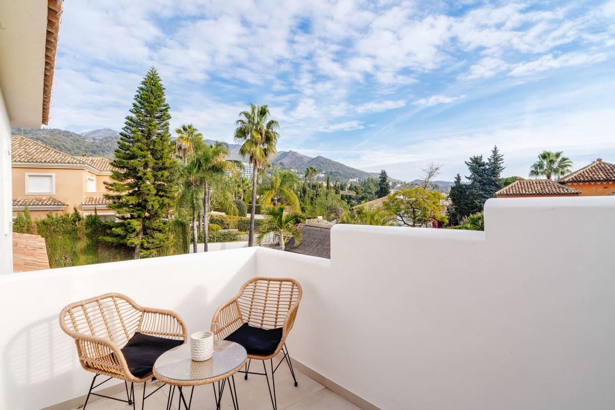 6 soverom Villa til salgs i Marbella - € 3 045 000 (Ref: 9629359)