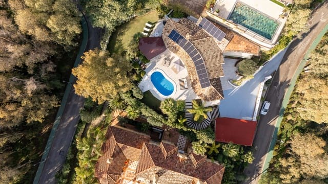 4 Zimmer Villa zu verkaufen in Benahavís pueblo, Benahavís - 3.195.000 € (Ref: 9632883)