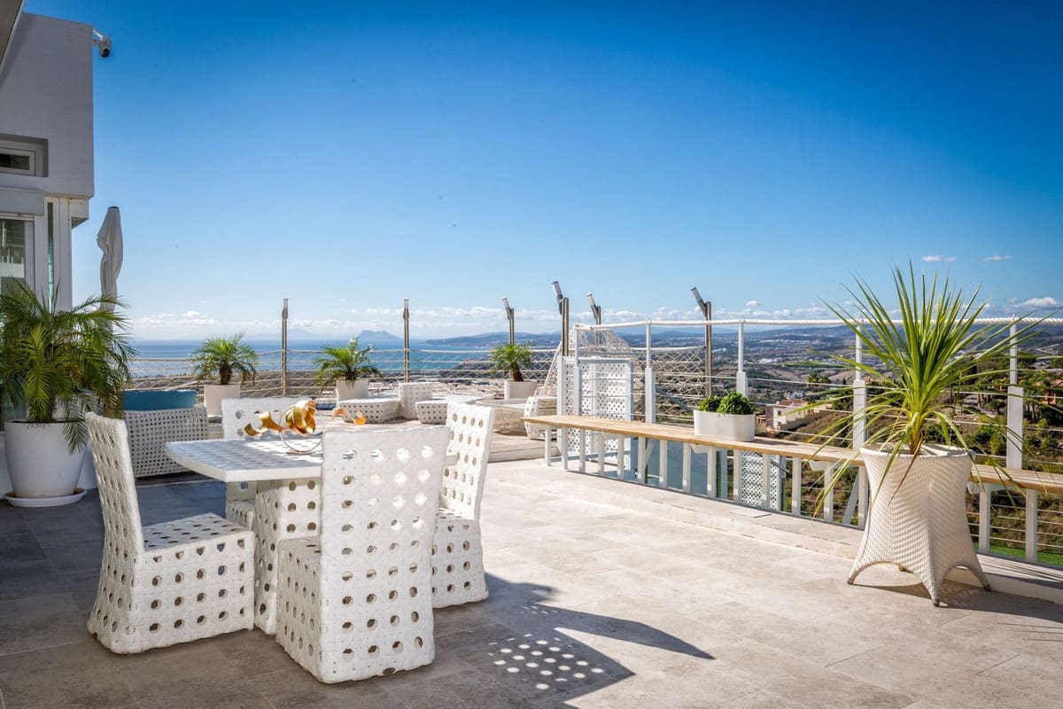 6 sypialnia Willa na sprzedaż w Estepona - 3 600 000 € (Ref: 9632886)