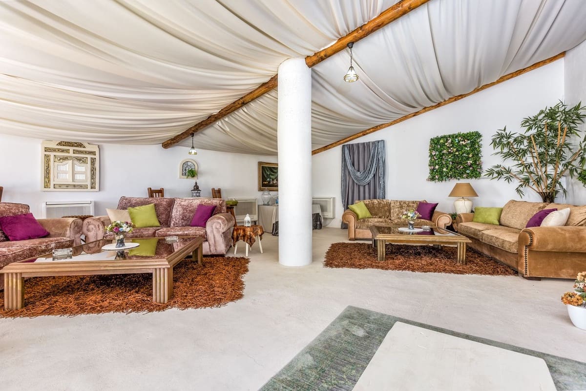 6 sypialnia Willa na sprzedaż w Estepona - 3 600 000 € (Ref: 9632886)