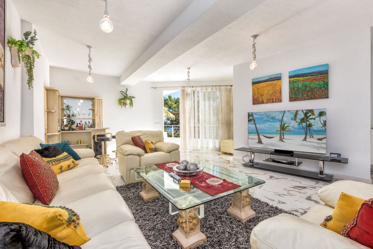 6 sypialnia Willa na sprzedaż w Estepona - 3 600 000 € (Ref: 9632886)