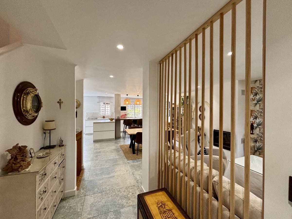 3 soverom Hus til salgs i Puerto de la Torre - € 549 000 (Ref: 9632888)