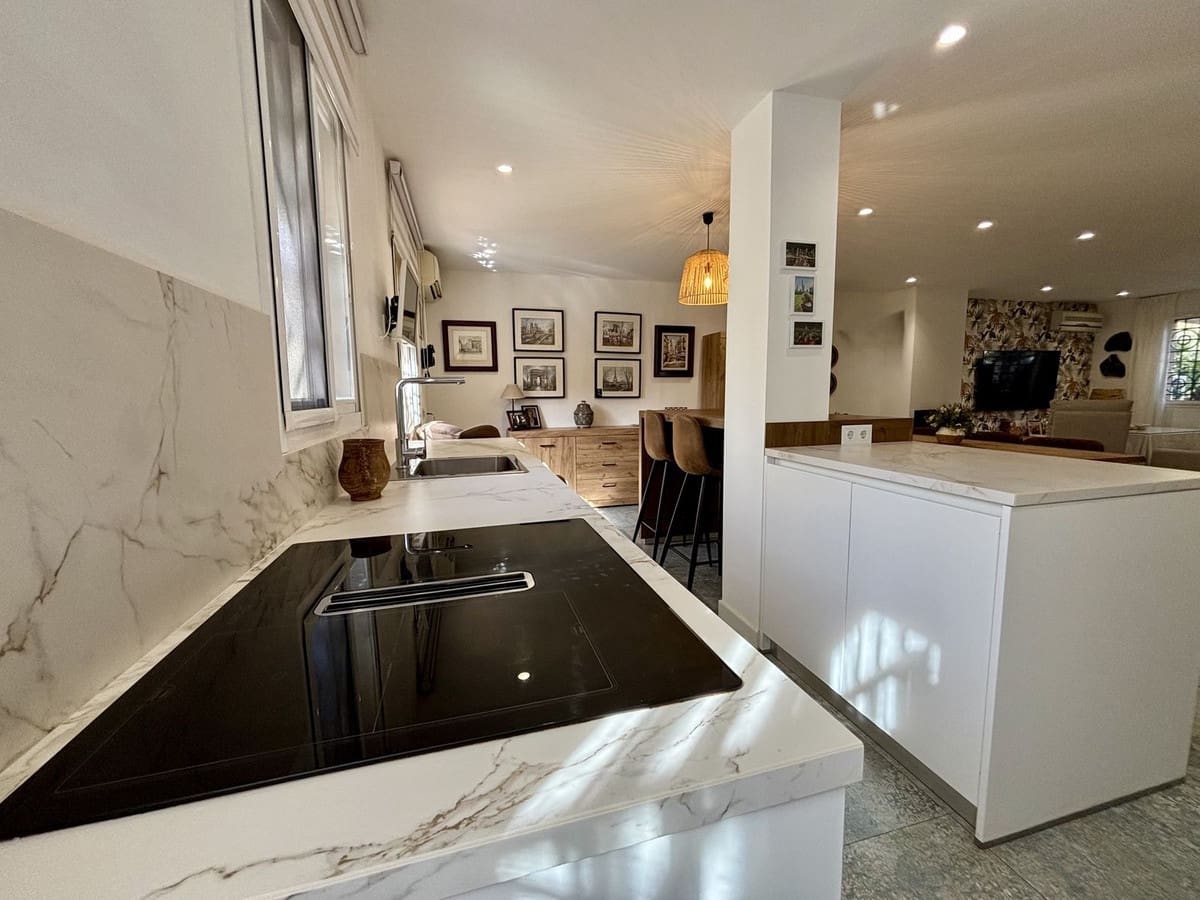 3 soverom Hus til salgs i Puerto de la Torre - € 549 000 (Ref: 9632888)