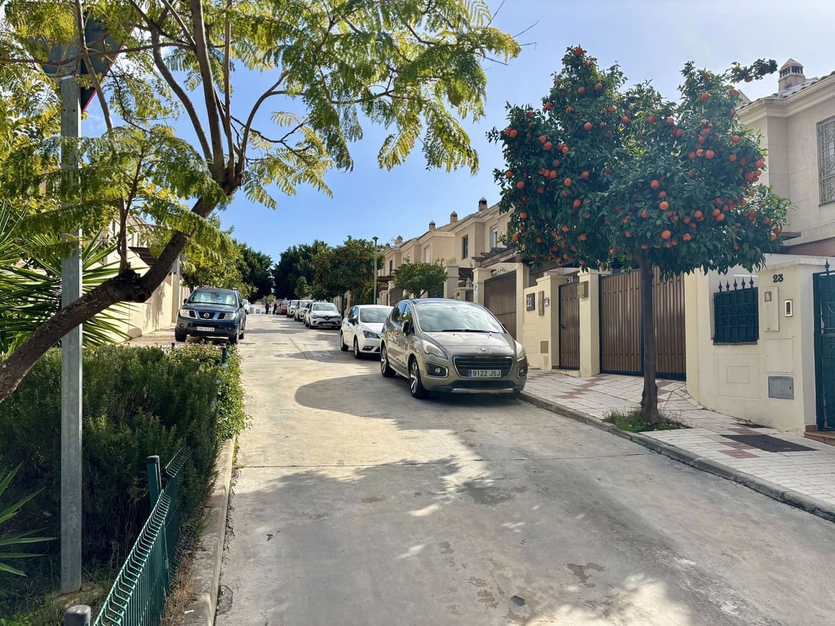 3 soverom Hus til salgs i Puerto de la Torre - € 549 000 (Ref: 9632888)