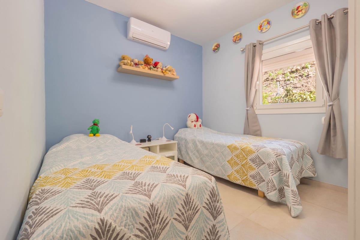 5 sypialnia Willa na sprzedaż w Velez-Malaga - 730 000 € (Ref: 9632890)