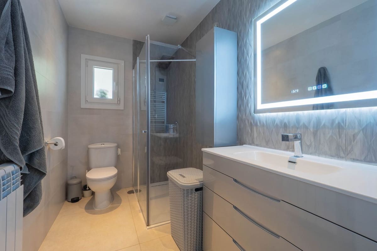 5 sypialnia Willa na sprzedaż w Velez-Malaga - 730 000 € (Ref: 9632890)