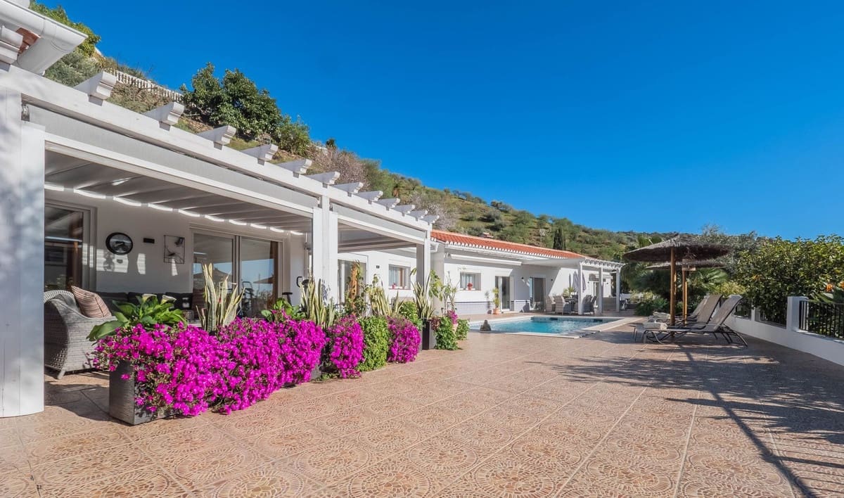 5 sypialnia Willa na sprzedaż w Velez-Malaga - 730 000 € (Ref: 9632890)