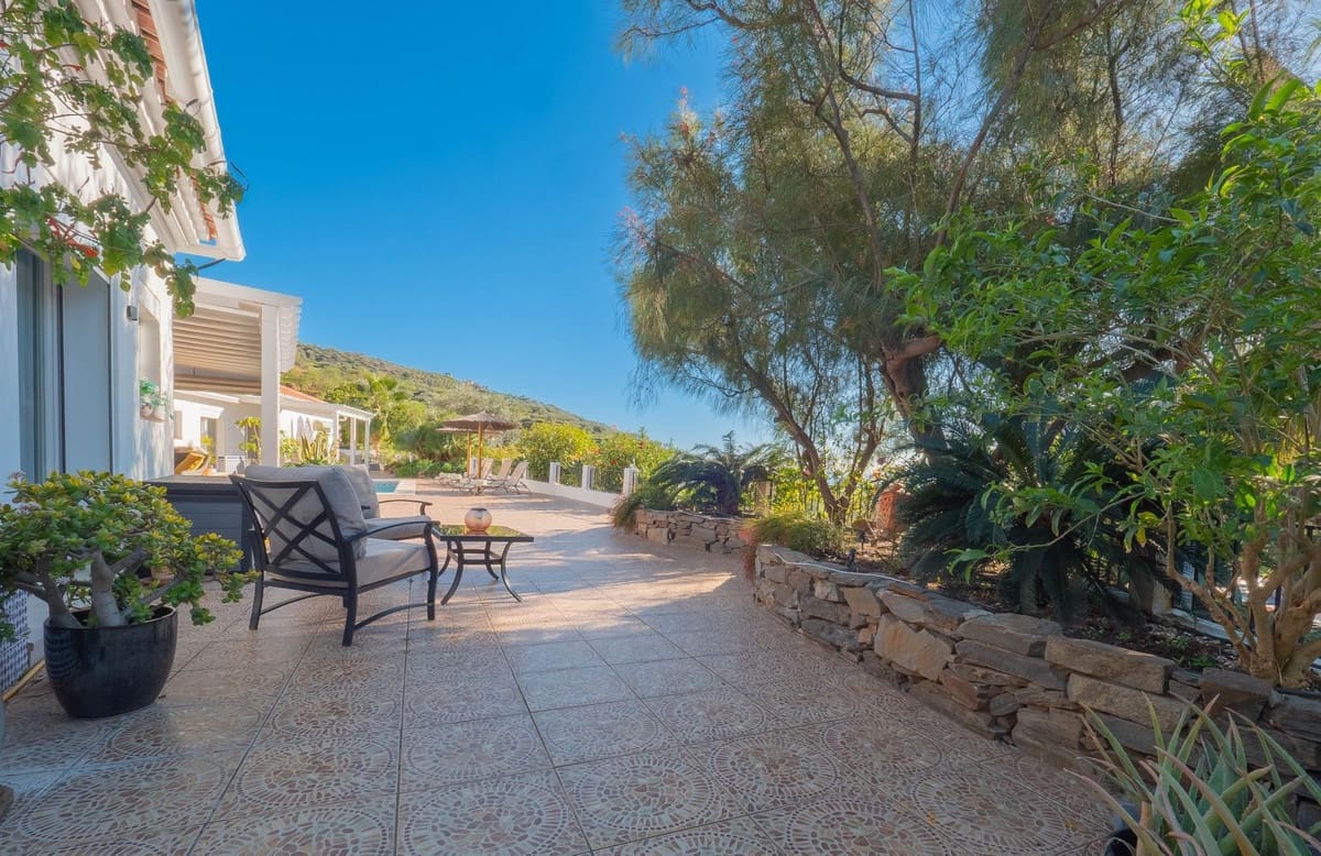 5 sypialnia Willa na sprzedaż w Velez-Malaga - 730 000 € (Ref: 9632890)