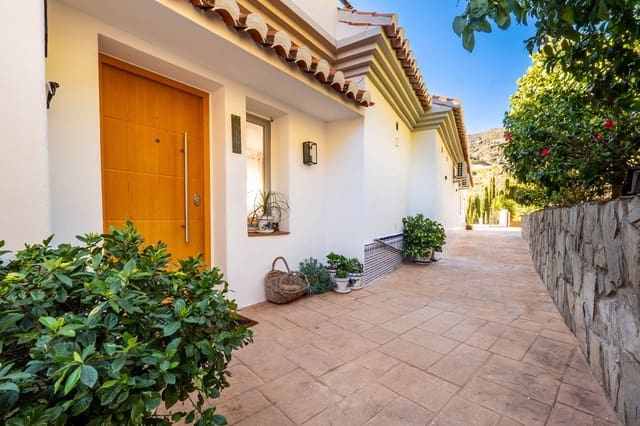 5 sypialnia Willa na sprzedaż w Vélez-Málaga - 730 000 € (Ref: 9632890)