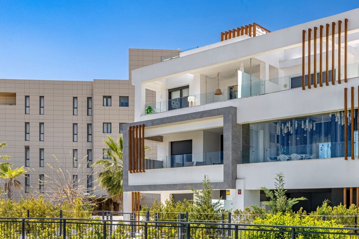 Ático de 2 habitaciones en Cancelada en venta con garaje - 675.000 € (Ref: 9632892)