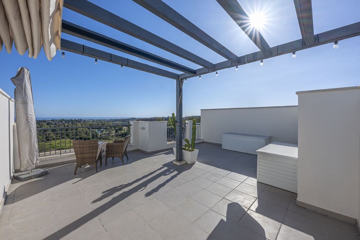 2 chambre Penthouse à vendre à Benahavis avec garage - 680 000 € (Ref: 9632894)