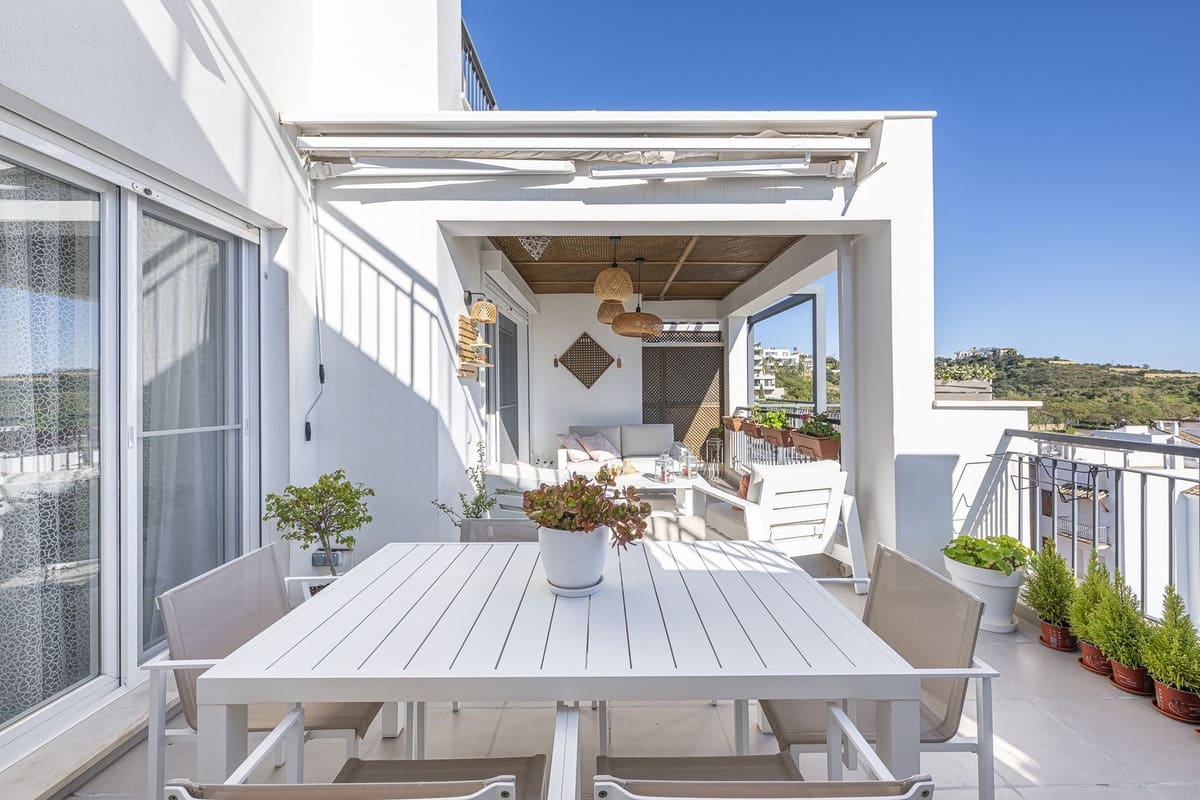 2 chambre Penthouse à vendre à Benahavis avec garage - 680 000 € (Ref: 9632894)