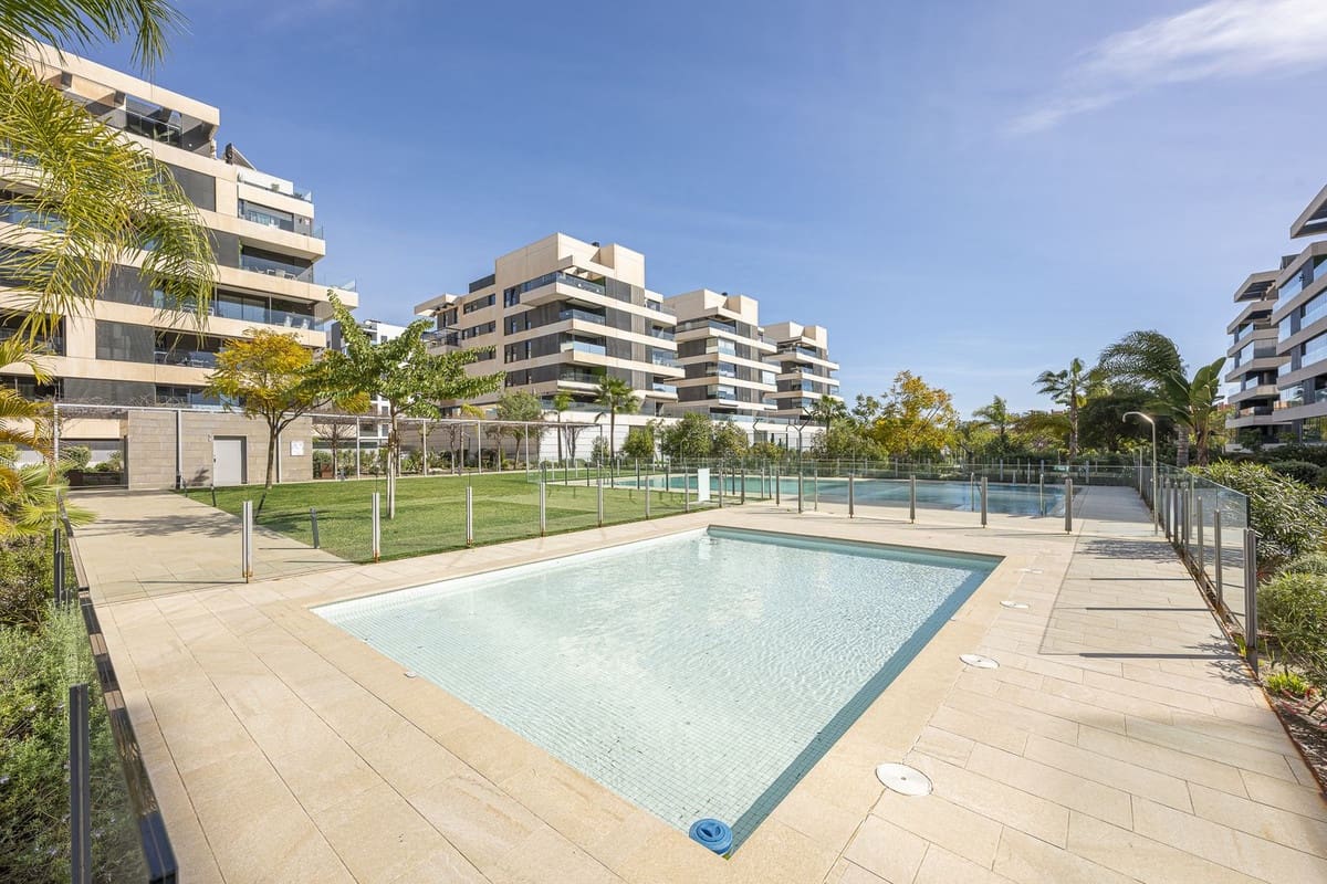 Apartamento de 3 habitaciones en Málaga ciudad en venta - 680.000 € (Ref: 9632895)