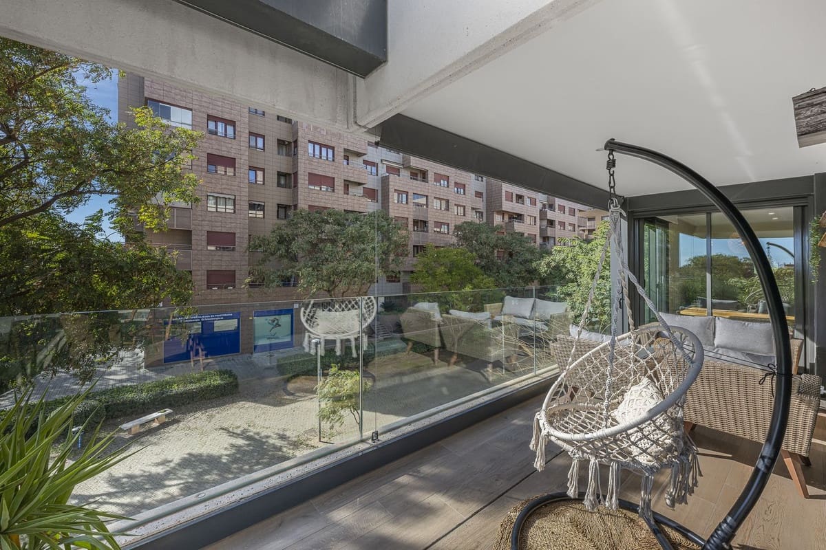 Apartamento de 3 habitaciones en Málaga ciudad en venta - 680.000 € (Ref: 9632895)