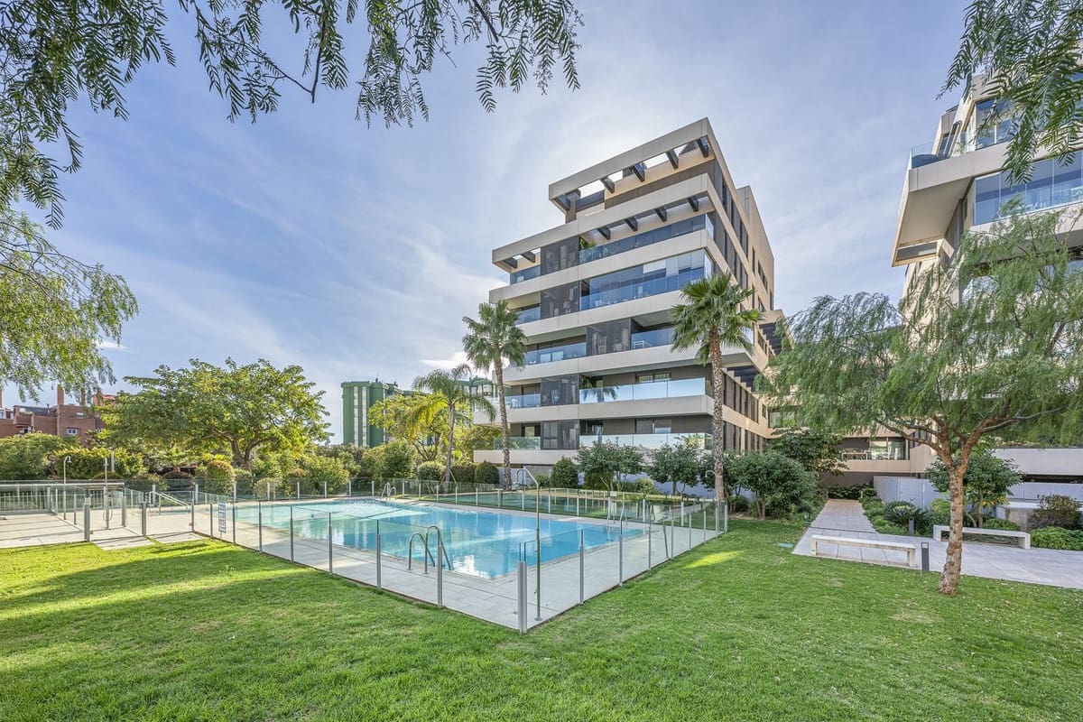 Apartamento de 3 habitaciones en Málaga ciudad en venta - 680.000 € (Ref: 9632895)